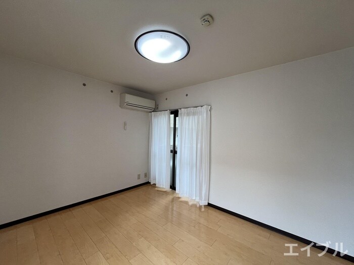 物件内観写真17　(居室)