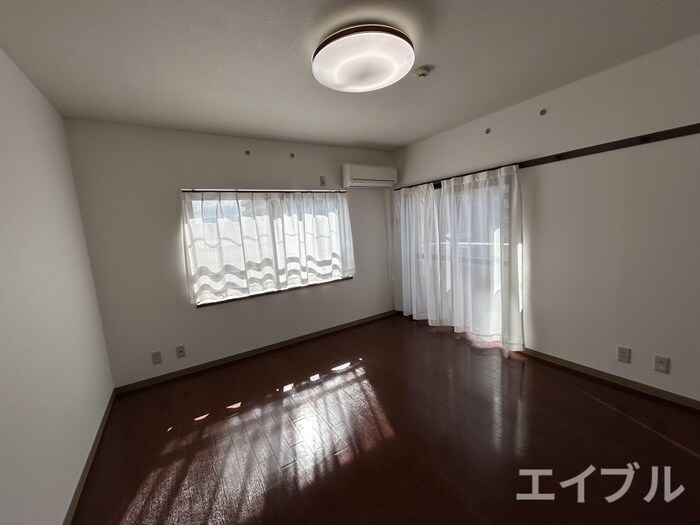 物件内観写真18　(居室)