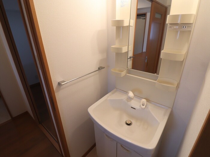 物件内観写真11　(洗面)