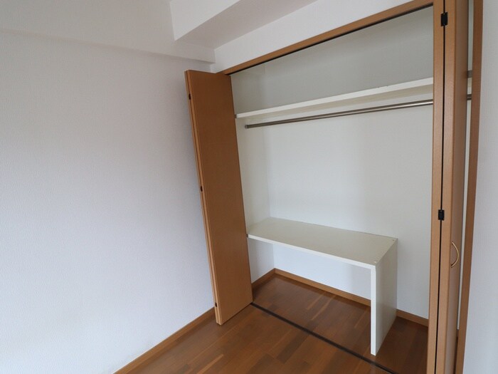 物件内観写真16　(収納)