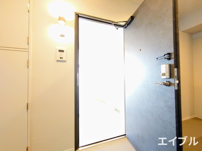物件内観写真14　(玄関)