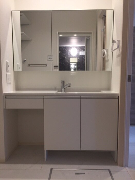 物件内観写真8　(洗面)