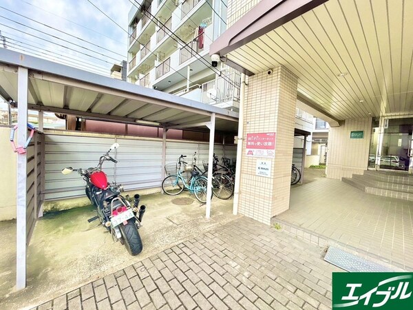 駐輪場
