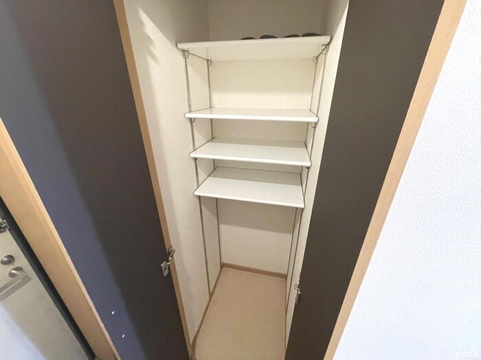 物件内観写真13　(靴箱)