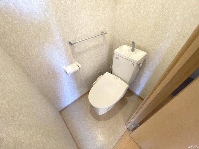 物件内観写真14　(トイレ)