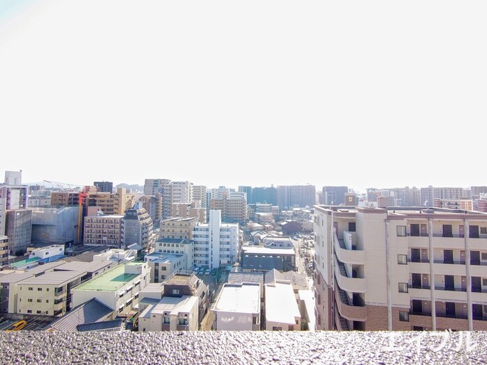 物件内観写真22　(室内からの展望)