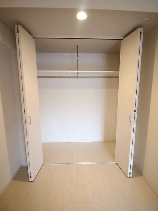 物件内観写真10　(収納)