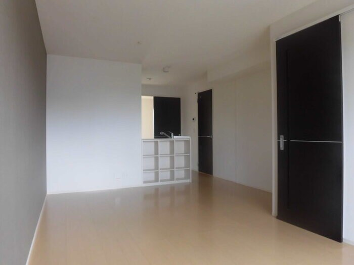 物件内観写真2　(居室)