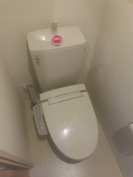 物件内観写真6　(トイレ)