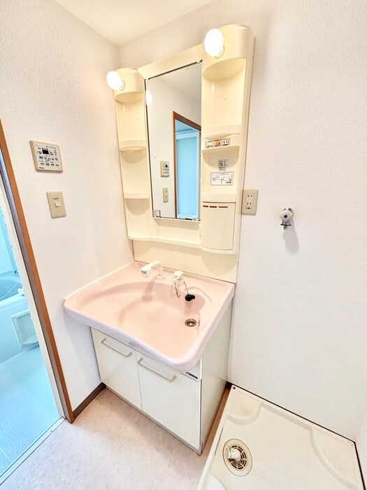 物件内観写真8　(洗面)