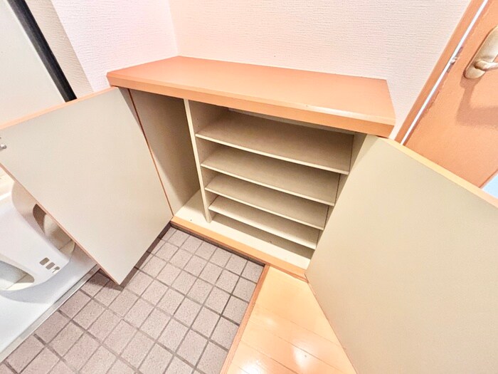 物件内観写真19　(靴箱)