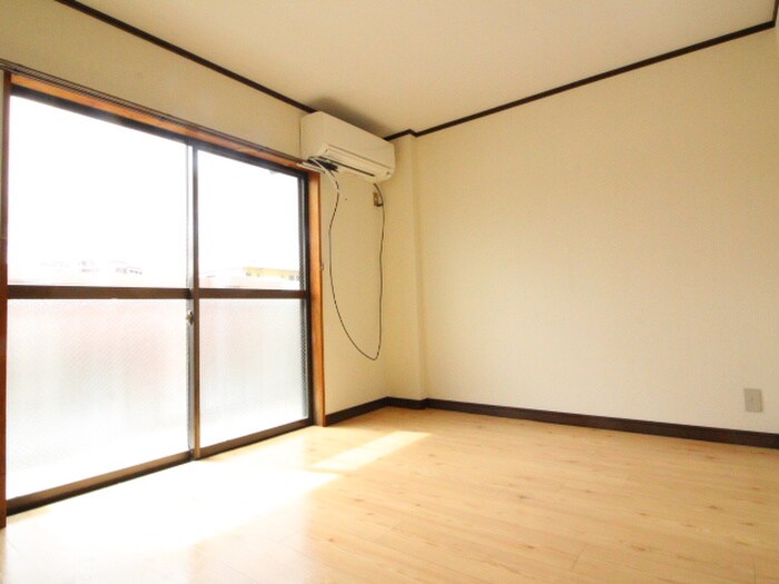 物件内観写真9　(居室)