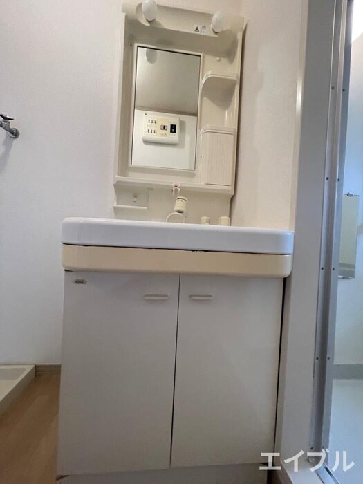 物件内観写真15　(洗面)