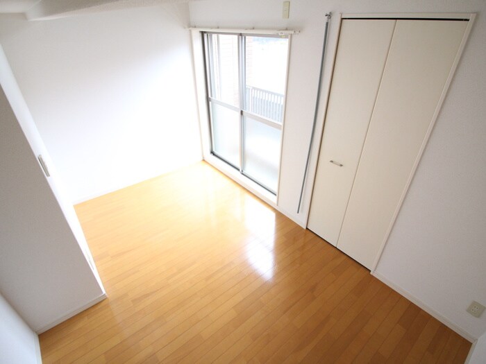 物件内観写真8　(居室)