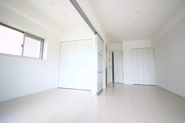 物件内観写真5　(居室)