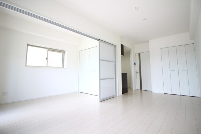 物件内観写真6　(居室)