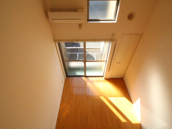 物件内観写真9　(居室)