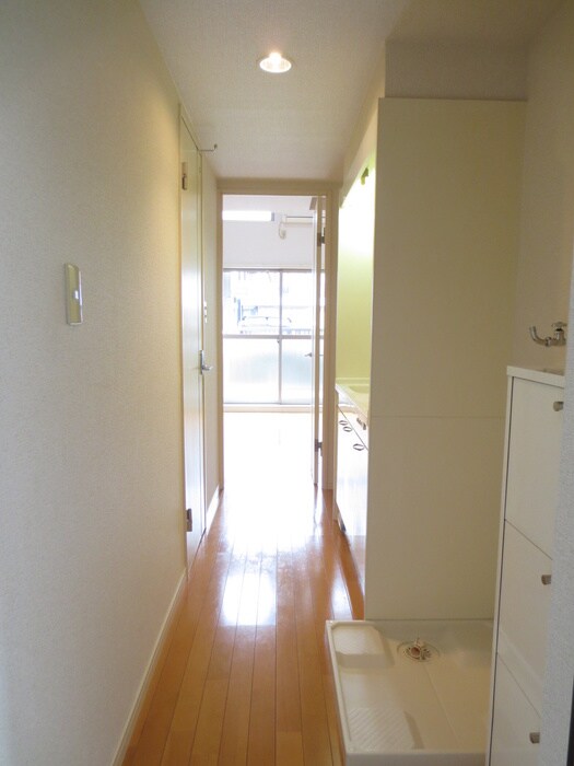 物件内観写真15　(廊下)