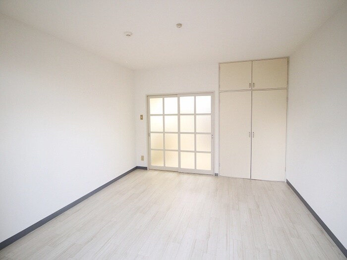 物件内観写真6　(居室)