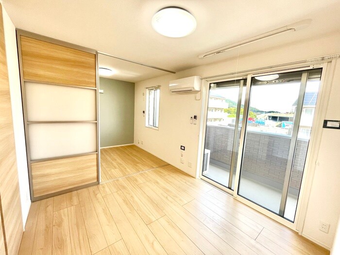 物件内観写真7　(居室)