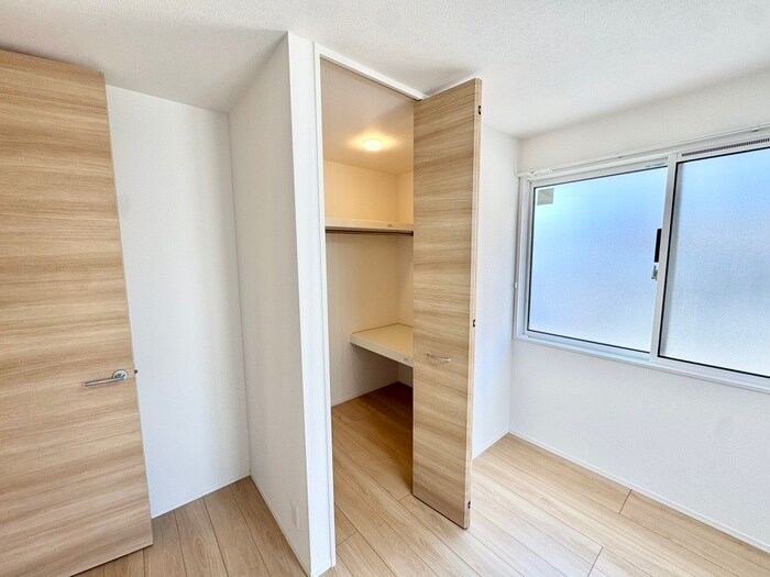 物件内観写真13　(収納)