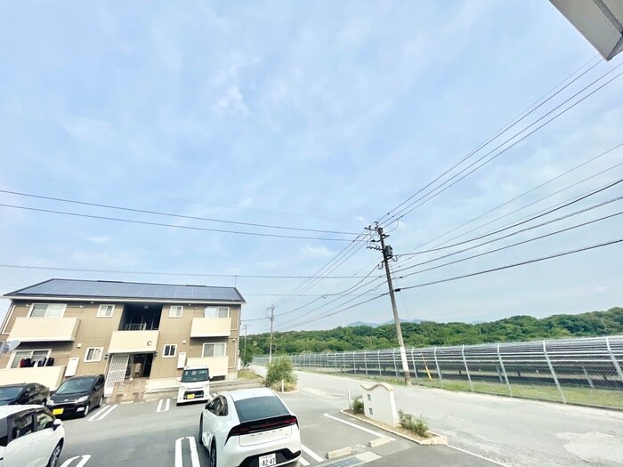 物件内観写真15　(室内からの展望)