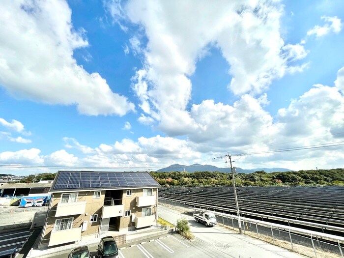 物件内観写真15　(室内からの展望)