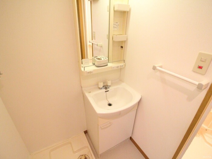 物件内観写真12　(洗面)