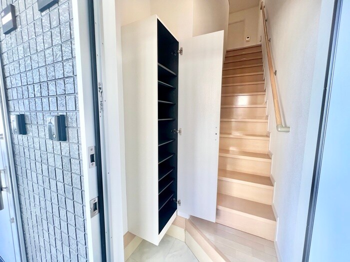 物件内観写真16　(靴箱)