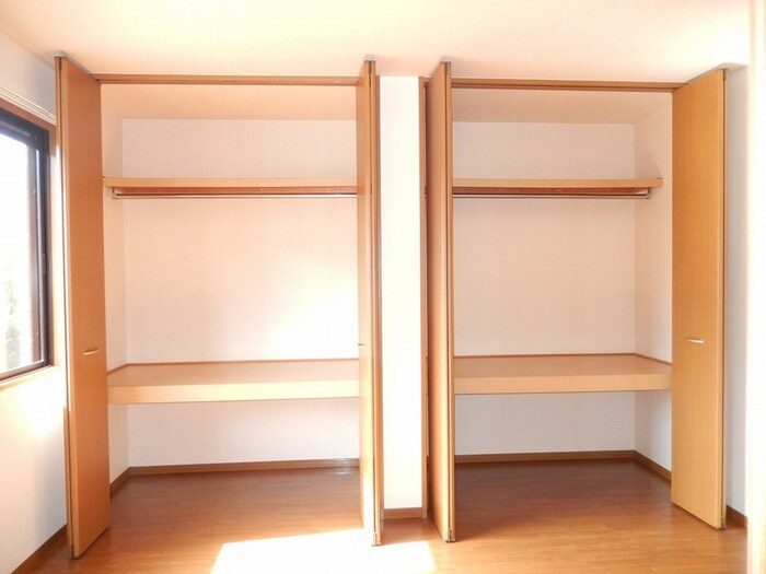 物件内観写真11　(収納)