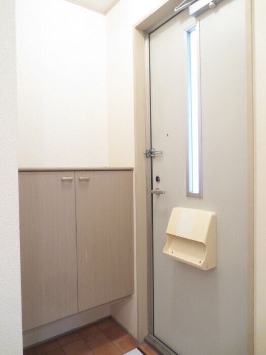 物件内観写真8　(玄関)