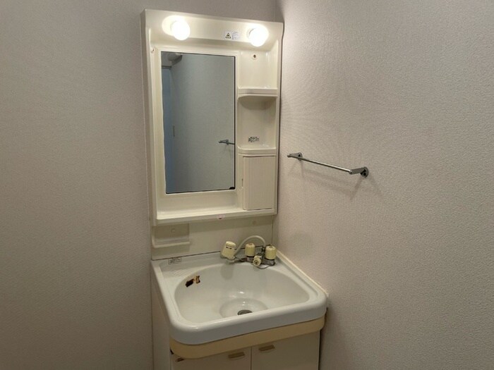 物件内観写真9　(洗面)