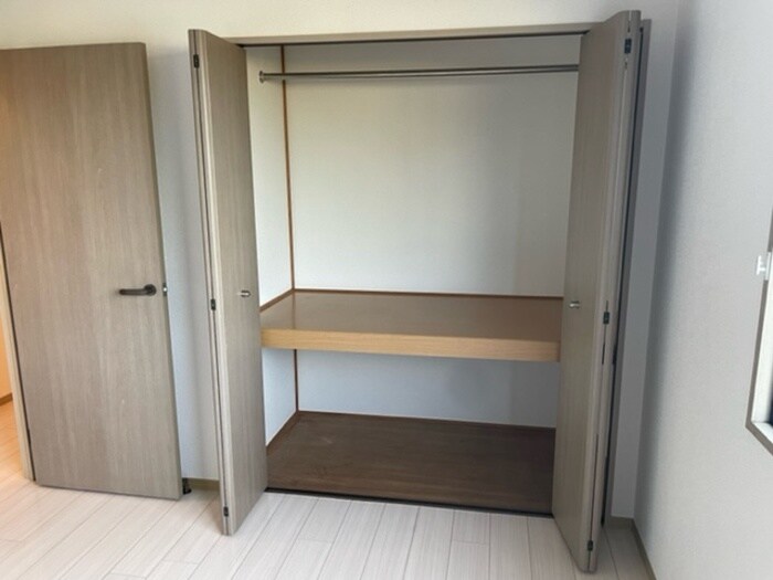 物件内観写真11　(収納)