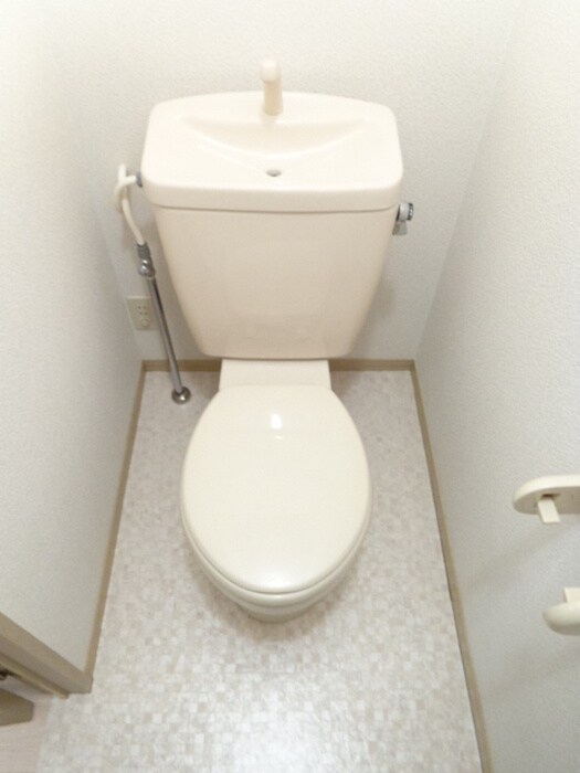 物件内観写真11　(トイレ)