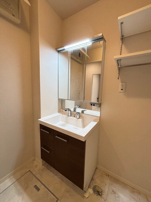 物件内観写真8　(洗面)