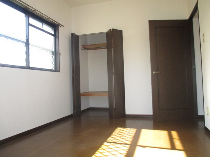 物件内観写真15　(居室)