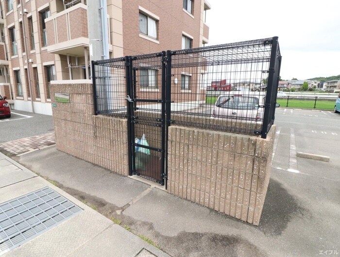 物件外観写真6　(建物設備)