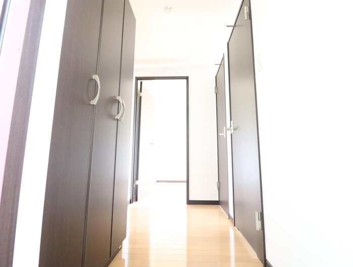 物件内観写真18　(廊下)