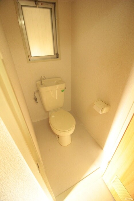 物件内観写真12　(トイレ)