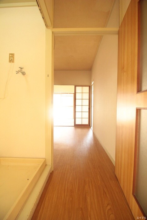物件内観写真20　(廊下)