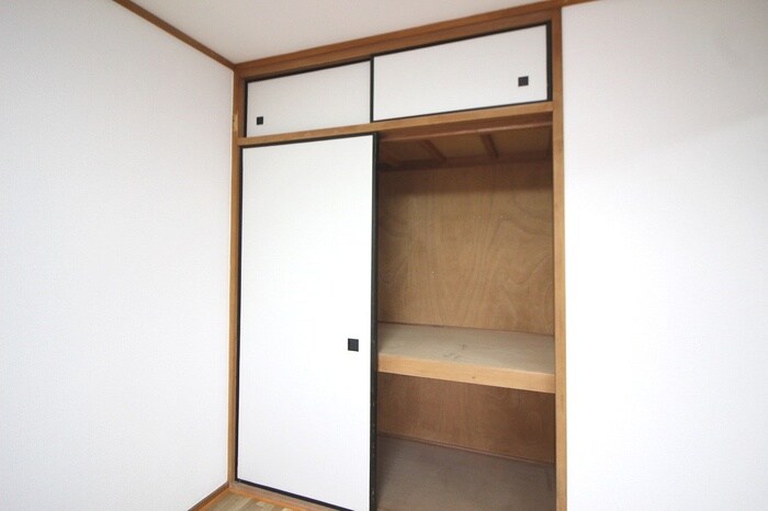 物件内観写真6　(収納)