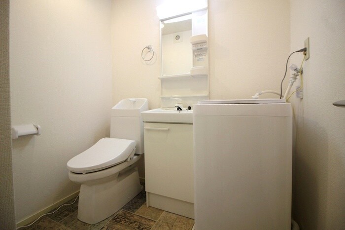 物件内観写真8　(洗面)