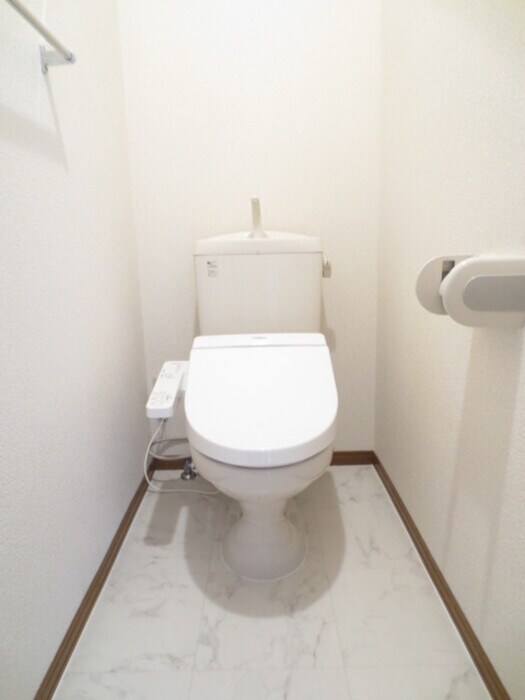 物件内観写真12　(トイレ)