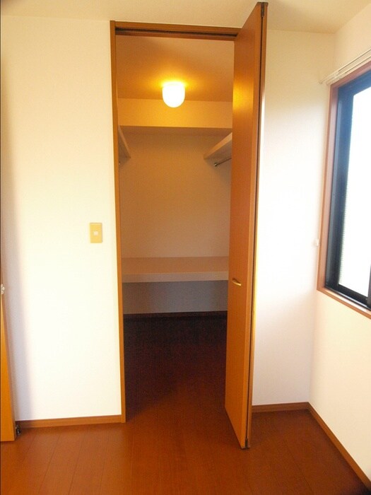 物件内観写真14　(収納)