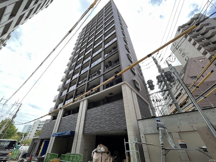 物件外観写真3　(建築中)