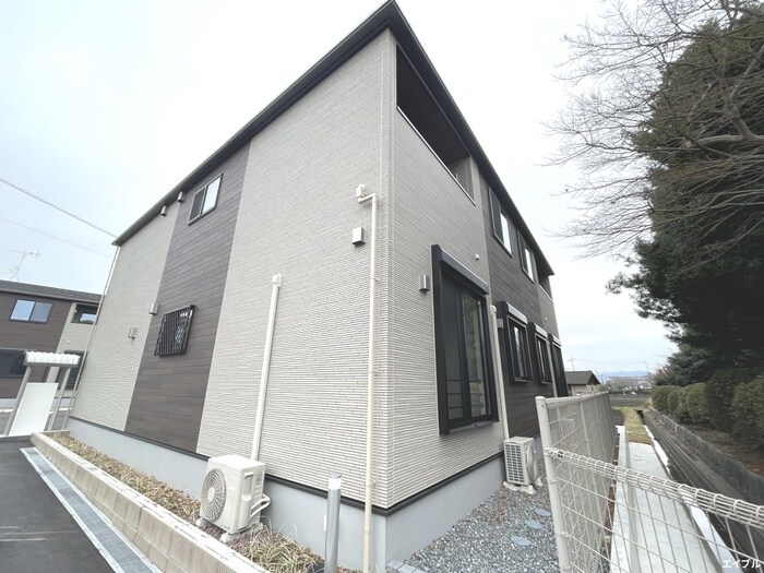 物件外観写真2　(外観写真)