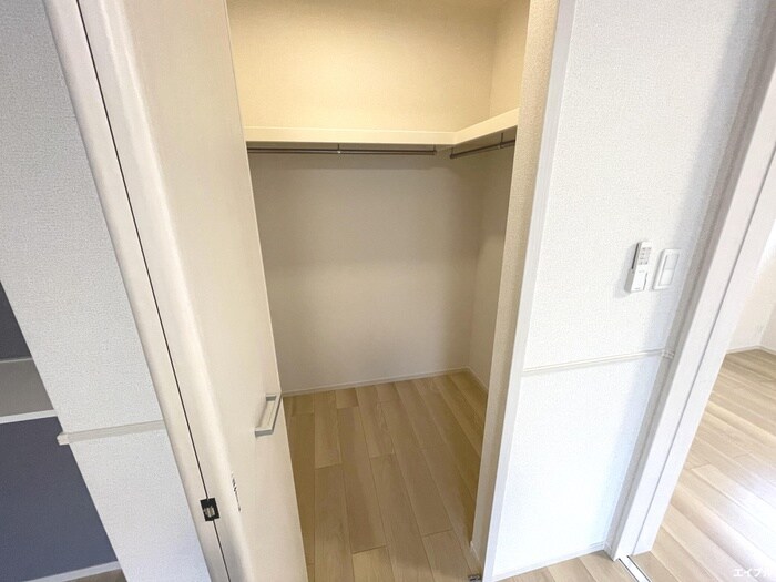 物件内観写真10　(収納)