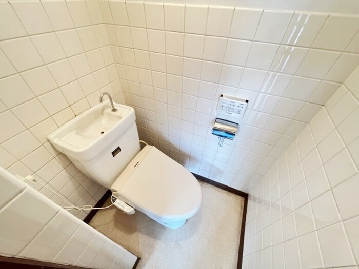 物件内観写真11　(トイレ)