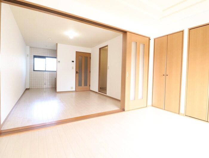 物件内観写真7　(居室)