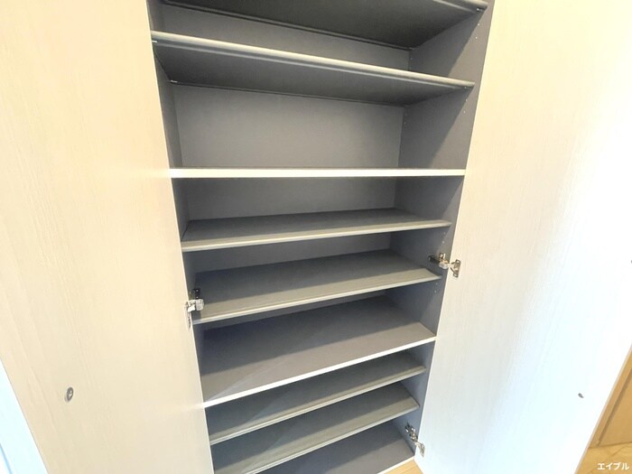 物件内観写真17　(靴箱)